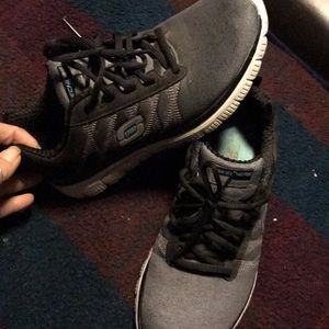 Skechers grey tennis shoes